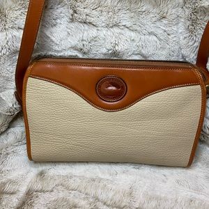 🦆Vintage Dooney & Bourke crossbody🦆